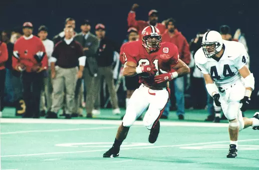 Marco Battaglia catches pass against Penn State