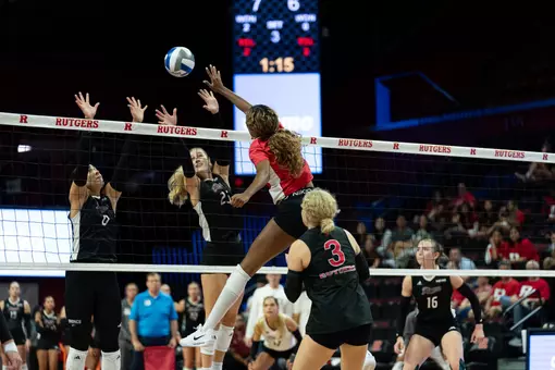 Zharia Harris-Waddy on the attack against Rider at Jersey Mike's Arena
