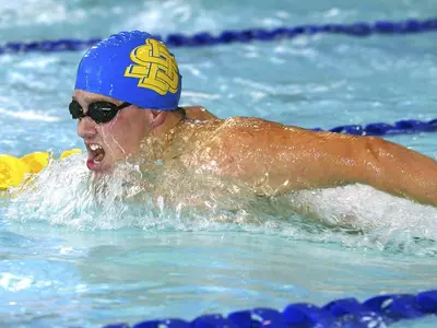 Freshman sets record as Jacks fall to Green Bay