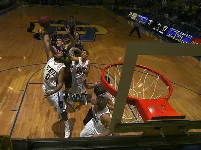 Jackrabbit men fall to Montana, 70-61