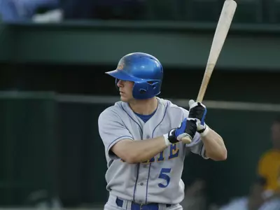 Jacks split, but win independent tourney