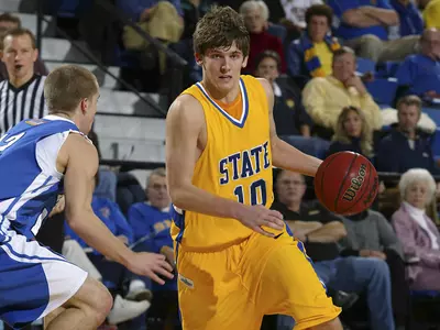 Sargent?s career night ends with Jackrabbit loss