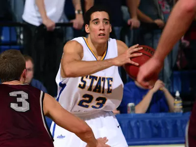 Jackrabbits fall on the road to Drake