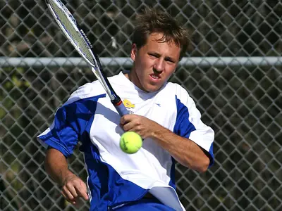 Jackrabbit men upend Cougars in tennis