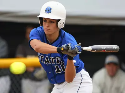 Jacks open season 2-0 for first time since 1994