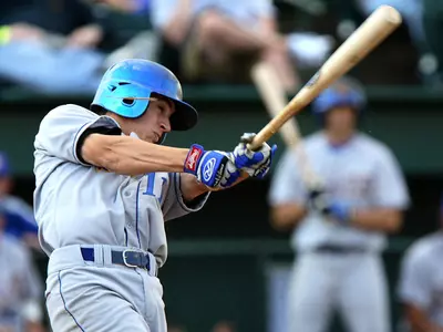 SDSU uses long ball to defeat DWU