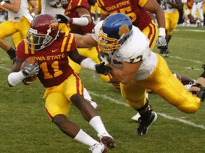 Turnovers plague Jacks in loss at Iowa State