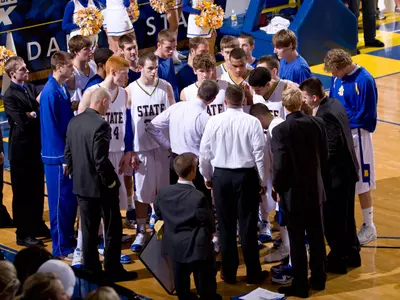 Jacks meet OU and IPFW on final road trip