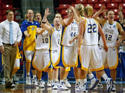Jackrabbit women to host South Dakota in February