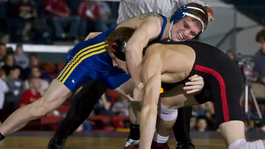 Wrestlers travel to Northwestern Duals