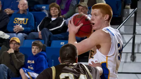 Jackrabbits wrangle the Mustangs
