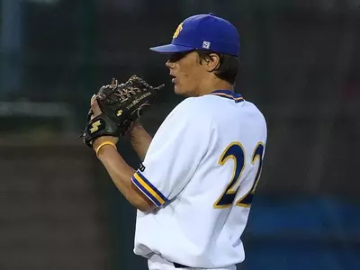 Jackrabbits knock off Minnesota, 5-3