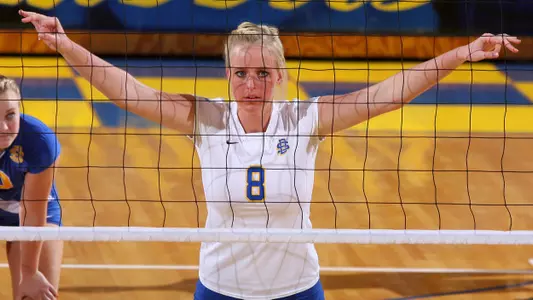 Jacks fall in five to FIU for first loss