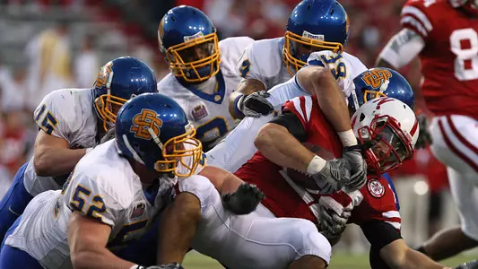 Jacks battle, but fall at Nebraska