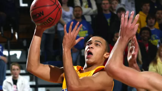 Rabbits rout IPFW, 87-52