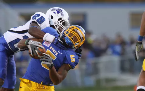 Sycamores corral Jacks, 38-28