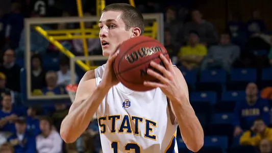 Jackrabbit men roll Dakota State, 93-60
