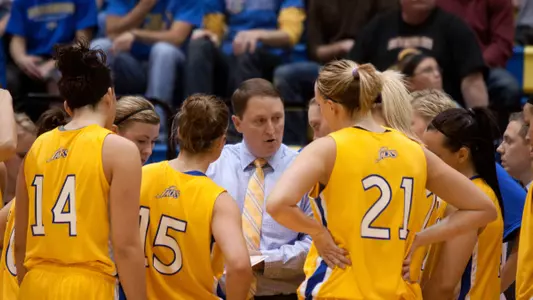 Jackrabbit women travel to UNI