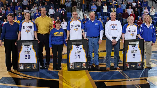 Jackrabbits win on Senior Night