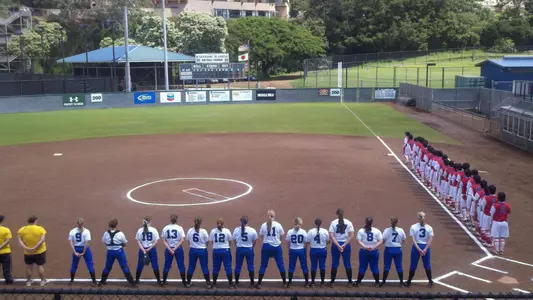 Jacks avoid tsunami, but drop two in Hawaii