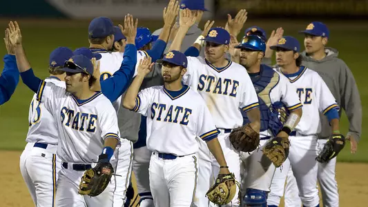 Jacks move on to championship