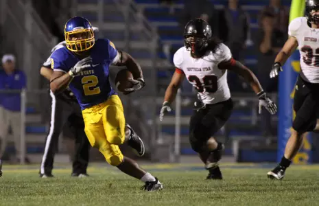 Jacks survive fourth-quarter flurry