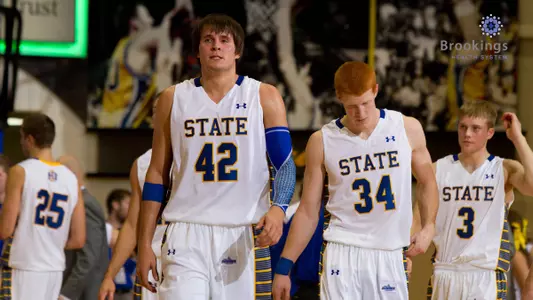 Jacks and Mastodons meet in Frost