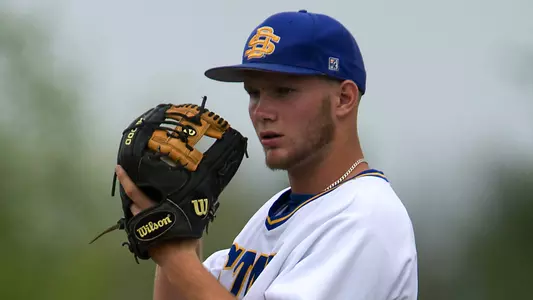Jacks, Oakland split doubleheader