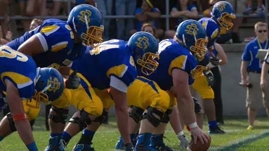 Jacks close first half at UNI