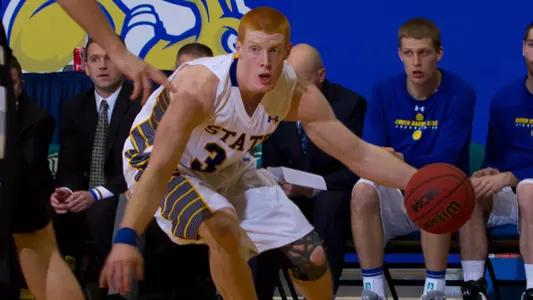 Fiegen and Dykstra lead Jacks to 81-74 win