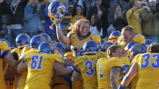 Jackrabbits make return trip to playoffs