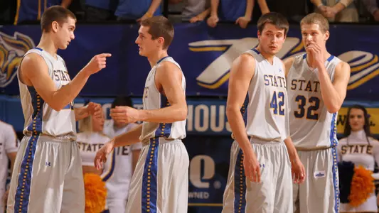 Jackrabbits welcome the Wildcats to Frost Arena