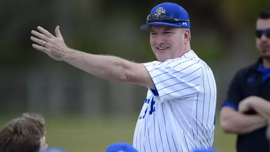Jackrabbits head west to UNC