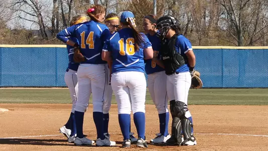 Jacks drop rubber game to Toreros