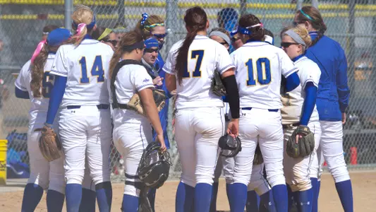 Softball stumbles at North Dakota State