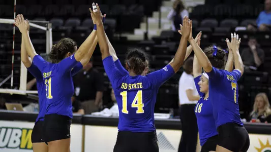 Volleyball host preseason co-favorites at Frost