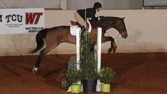 Fall season ends with loss to No. 2 South Carolina