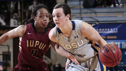 Jacks Win Summit League Opener