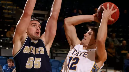 Jacks drop first game at Sanford Pentagon