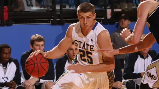 Jacks Escape Western Illinois with 20th Win