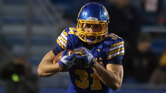 Zenner to receive Mickey Charles Award