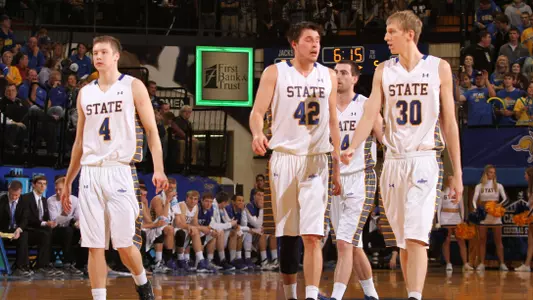 Jacks go for sixth straight win Saturday