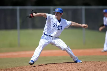 Jackrabbits fall to Hoyas, 9-4