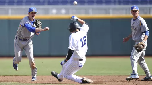 Jacks come up short at Creighton