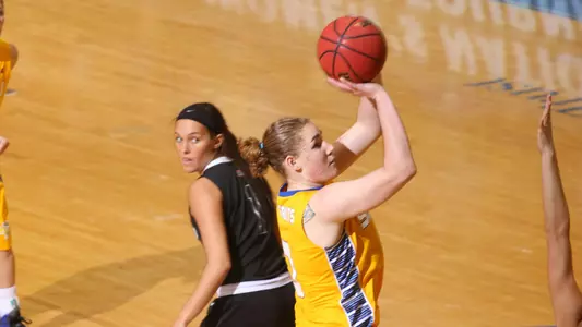 Jacks Upset No. 25 Arkansas