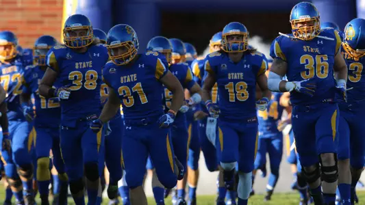Jackrabbits host WU-Oshkosh in Beef Bowl