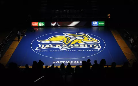 Mueller signs with Jackrabbit wrestling
