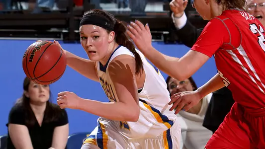 SDSU Meets Omaha in Semifinals