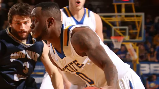 Parks Sets the Pace in 20th Consecutive Home Win