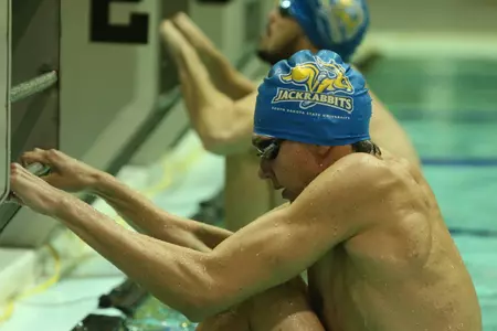 Jackrabbit men win St. Pete's Classic